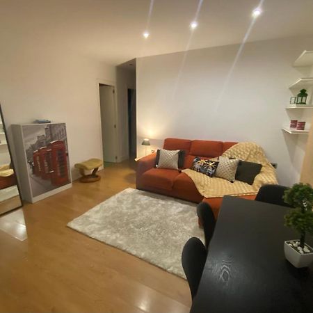 De Frente A 4 Torres, Habitacion Con Bano Hotel Madrid Exterior photo