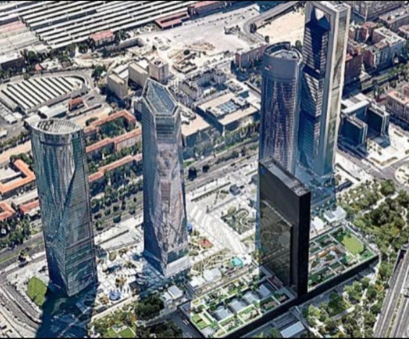 De Frente A 4 Torres, Habitacion Con Bano Hotel Madrid Exterior photo